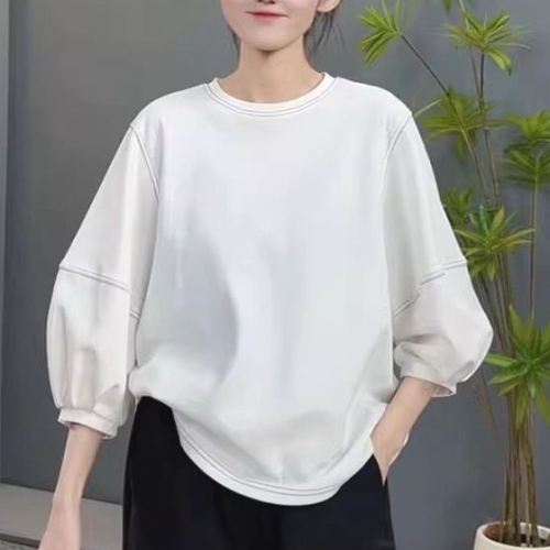 女性らしさ全開♡ 切り替え プルオーバー 七分袖 ラウンドネック 無地 定番 Tシャツ fashion ootd カジュアルコーデ ファッション コーディネート 今日のコーデ coordinate トレンドコーデ 着回しコーデ 大人コーデ 